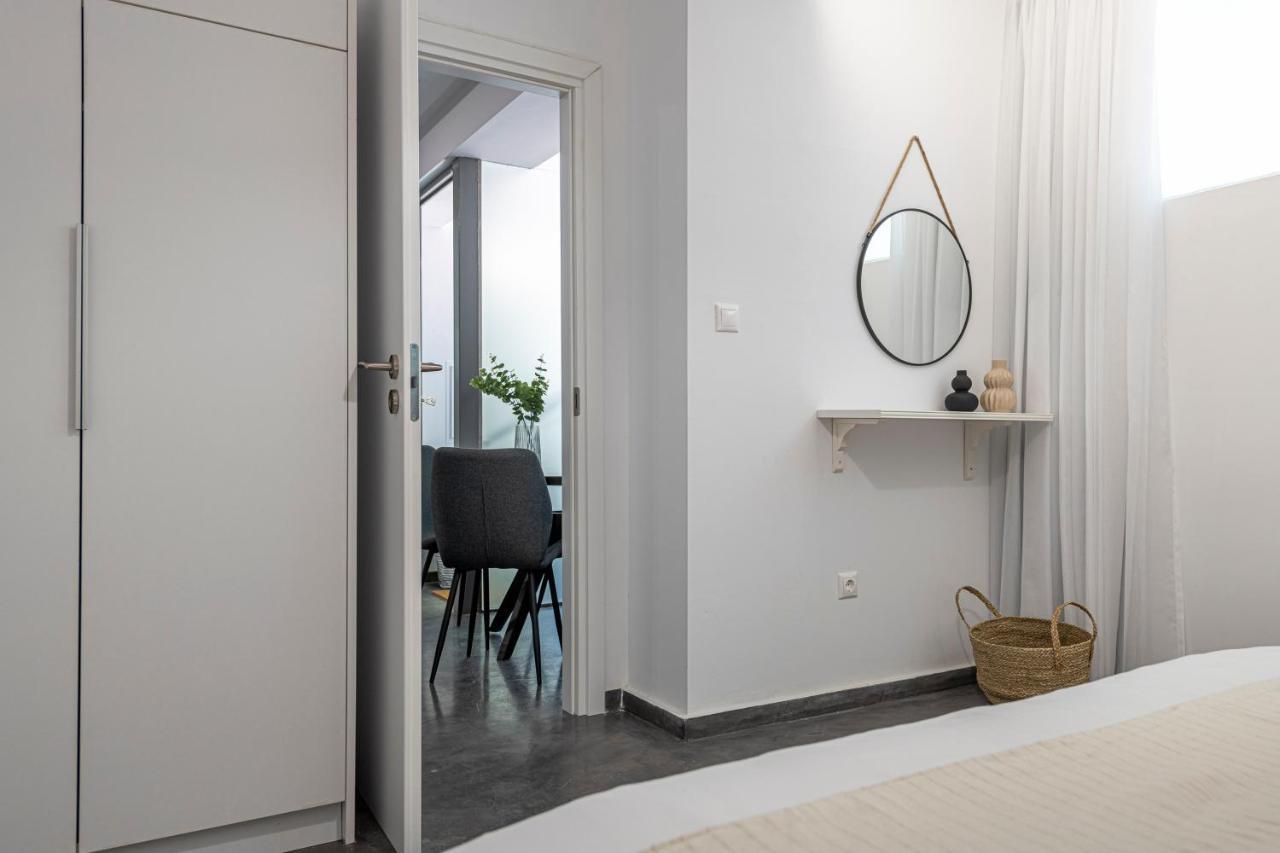 Phaedrus Living: City Center Luxury Flat Loukianou Atenas Exterior foto